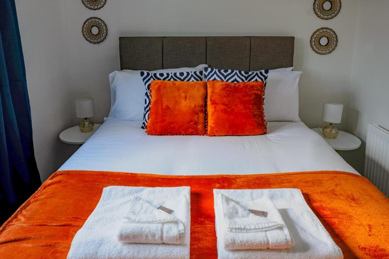 Modern & Artistic Design Humphreys Lodge - Sleep 6 Кембридж Экстерьер фото